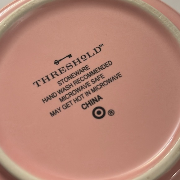 Threshold Target Coffee Mug Pink with Red Flowers B49 - Picture 3 of 3